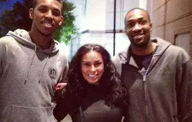 略处下风 略处下风