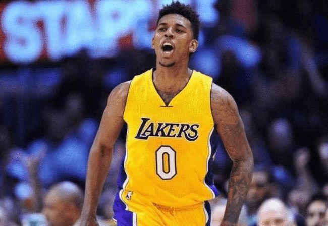 手里已有两 手里已有两